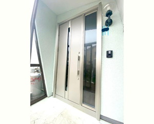 Nisshoの玄関ドア施工事例（札幌市／断熱ドアへのリフォーム）